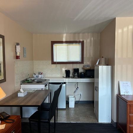 The Silver Birch Motel Годерич Экстерьер фото