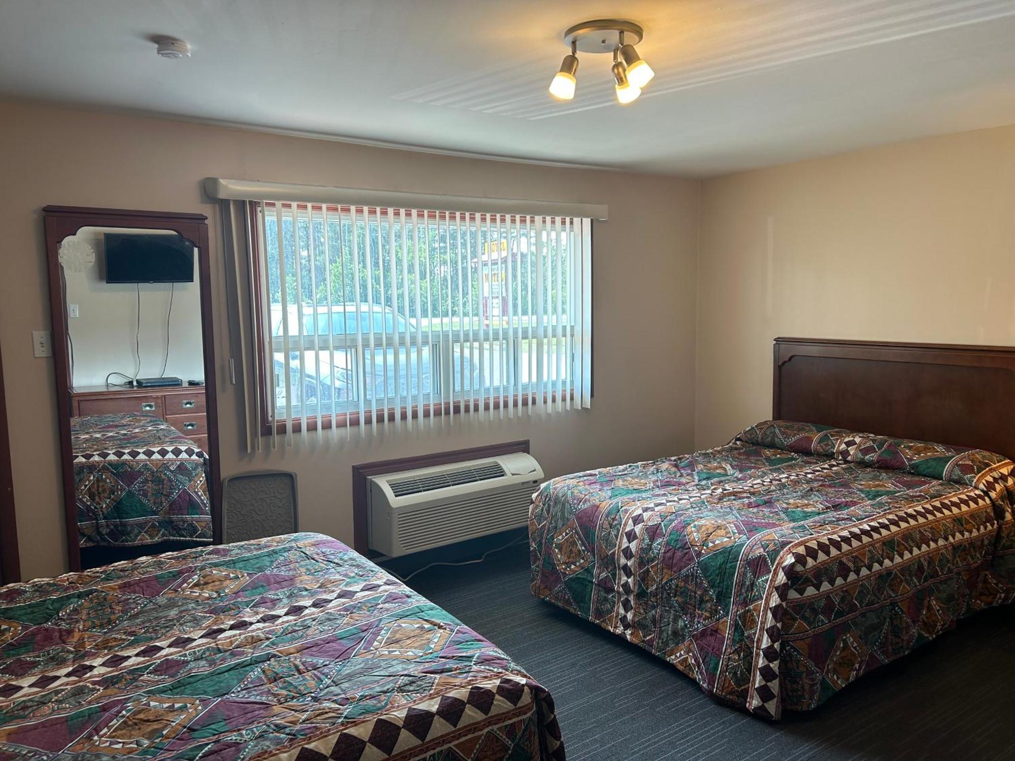 The Silver Birch Motel Годерич Экстерьер фото