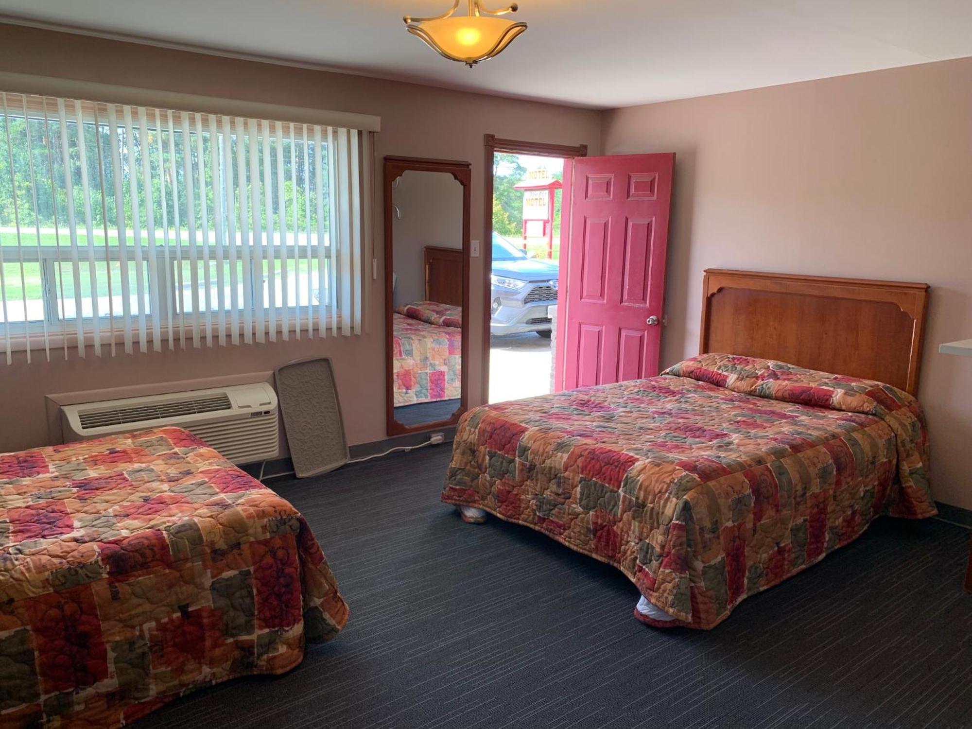 The Silver Birch Motel Годерич Экстерьер фото
