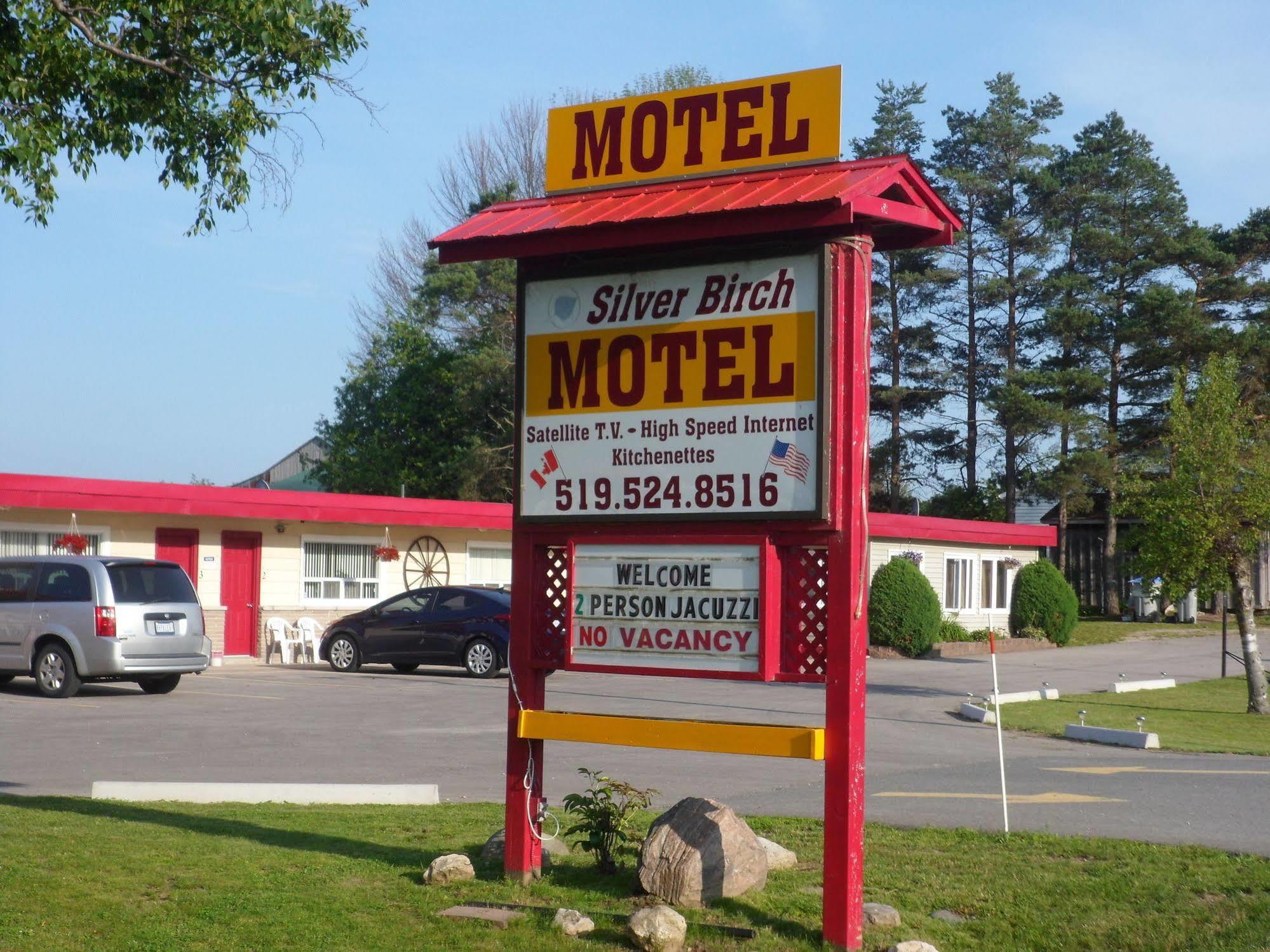The Silver Birch Motel Годерич Экстерьер фото